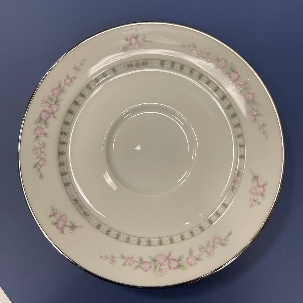Set of 4 Bouquet Collection by Lenox Saucer. kk175